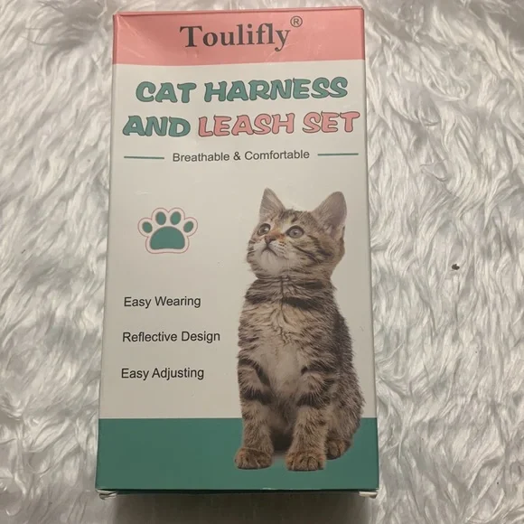 Cat harness and leash