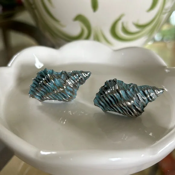 Vintage Savoy Conch Shell Cufflinks