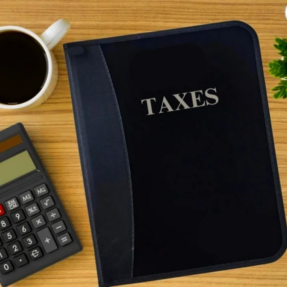 Tax Binder (Black) with zipper closure