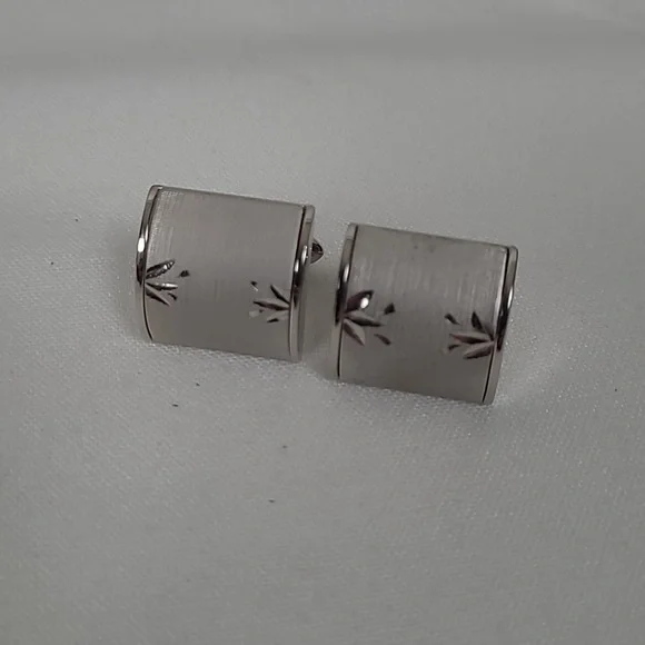 Vintage Swank mid century silvertone cufflinks