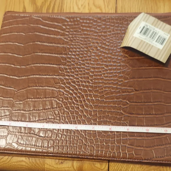 Barnes & Noble Brown Croc-Embossed Binder 9.25x12.25