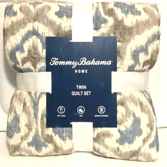 TOMMY BAHAMA TWIN SIZE QUILT AND STANDARD PILLOW SHAM SET NWT