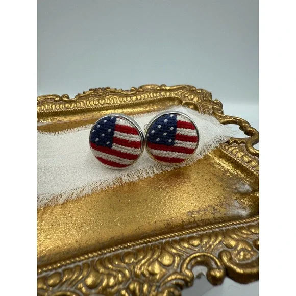 American Flag Needlepoint Cufflinks Silver Tone Patriotic USA Red White Blue