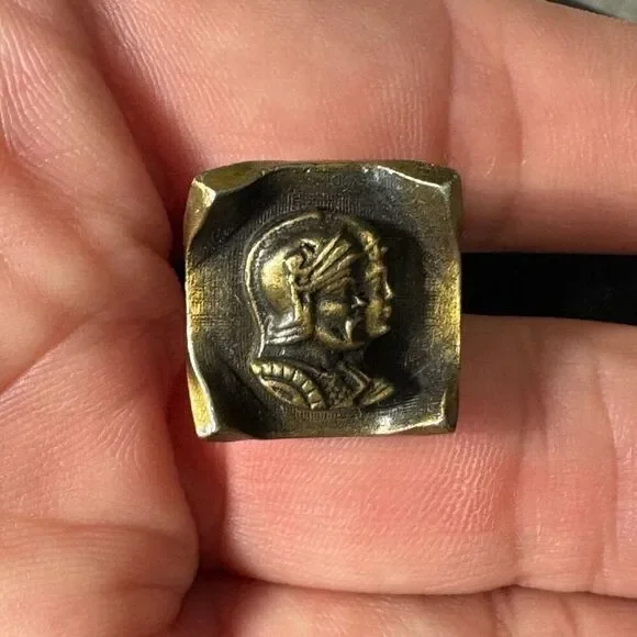 Vintage Gold Tone Cameo Cufflink Engraved PAT 2974381
