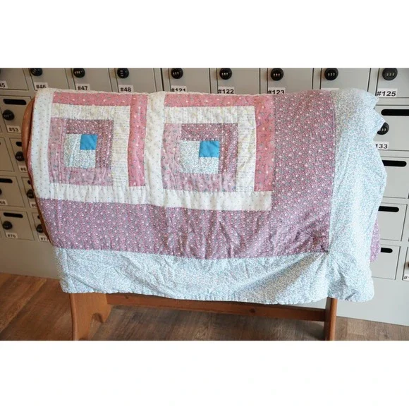 Handmade Patchwork Quilt Pink Blue Floral Log Cabin Style 84x70‎ Blanket