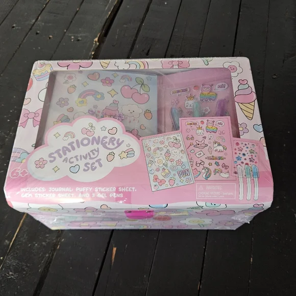 Stationery Activity Set with Puffy Stickers and Gel Pens NWT Craft Box Girl Art