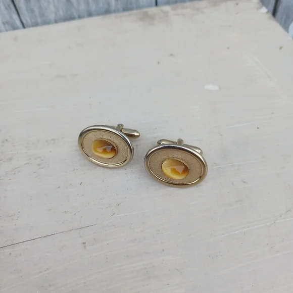 Vtg Cufflinks Gold Tone Tiger's Eye Oval Stone Cuff Links Cats Eye