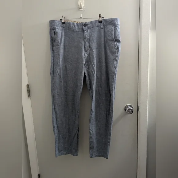 Dockers Size 38 Men's 360 Flex Chinos Chambray Blue EUC