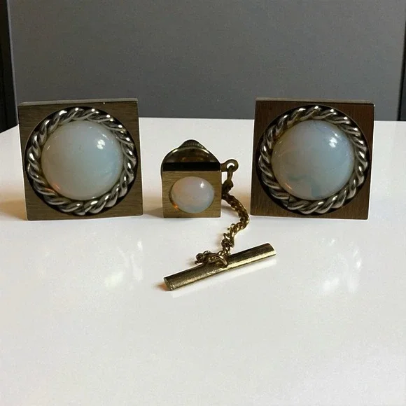 Foster Cufflinks Tie Tac Pin Set Cloudy White Round Acrylic Center Gold Tone VTG