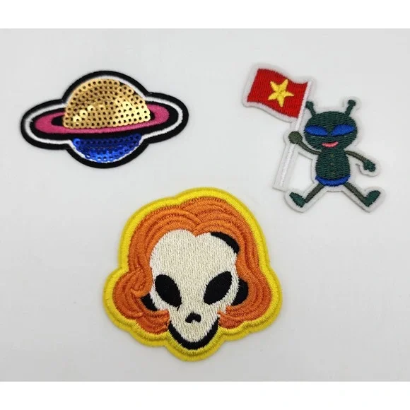 LOT OF 3‎ ALIEN SPACE PATCHES