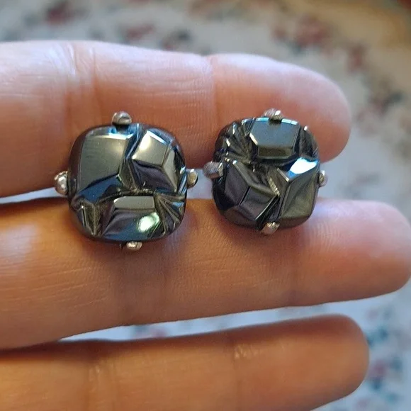 Vintage Sarah Coventry Black and Silver Cuff Links