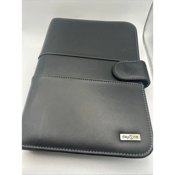 Franklin Day One Snap Closure 3-Ring Classic Planner, Black, 8.5