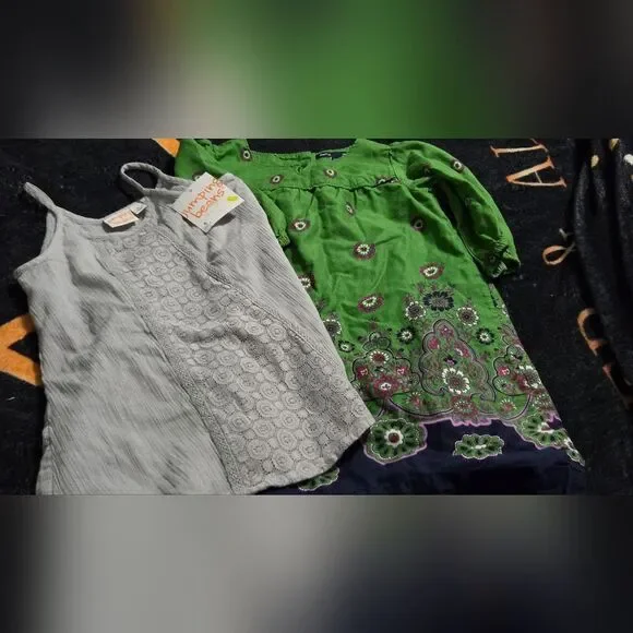 Girl's 6 Lot of 2 Pieces Gap Green Dress& NWT Gray Top
