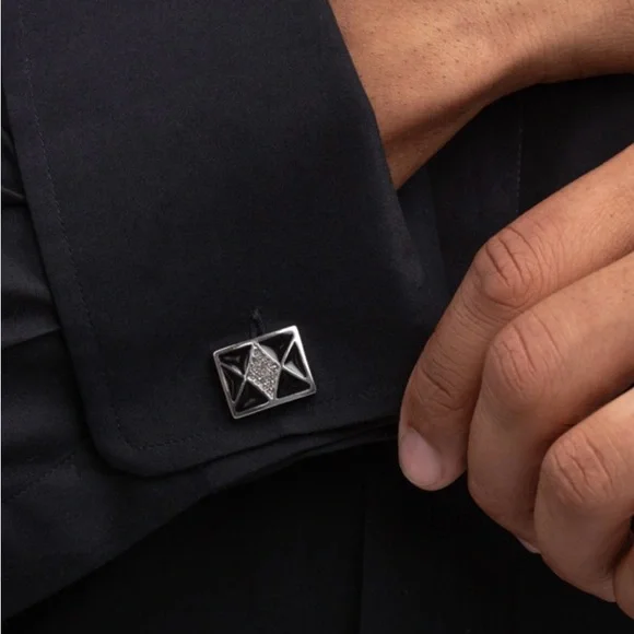 Iconic Invitation - Black Cuff Links