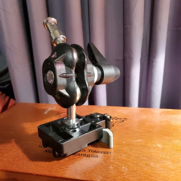 Camara mount 2 2 studs clamp & grip for photography