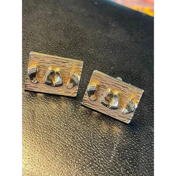 Vintage Bare Feet Subtle Sexy Position Cuff Links