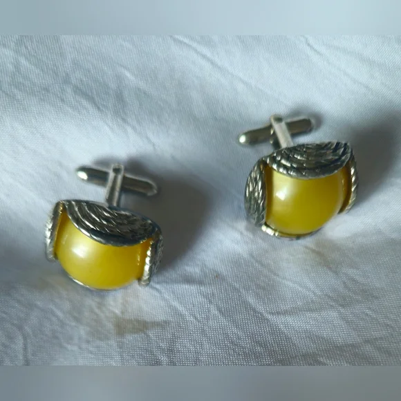 SWANK Vintage Cufflinks Yellow Goldtone
