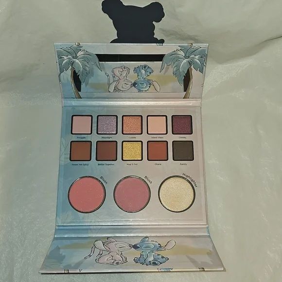 Disney Stitch Eyeshadow & Complexion Palette