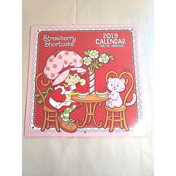 2019 Strawberry Shortcake 12 Month Wall Calendar ( Open) NOS