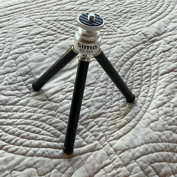 Sima ST-10T Black and Silver Tripod