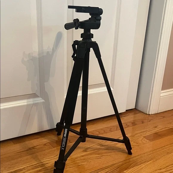 Sleek Black Tripod for Cameras