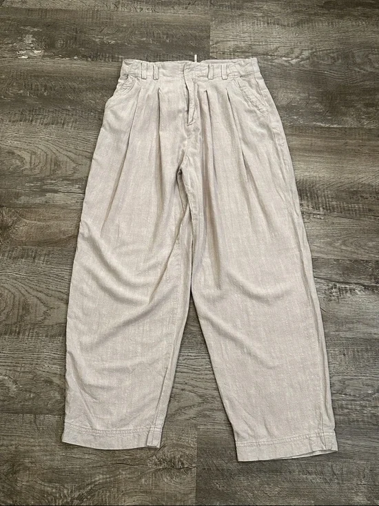 Free People Calla Pleated Trouser in Light Beige - Size 8