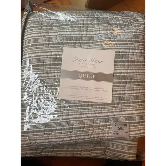 Laurel Manor Toile Garden Cotton Bedspread-King Size