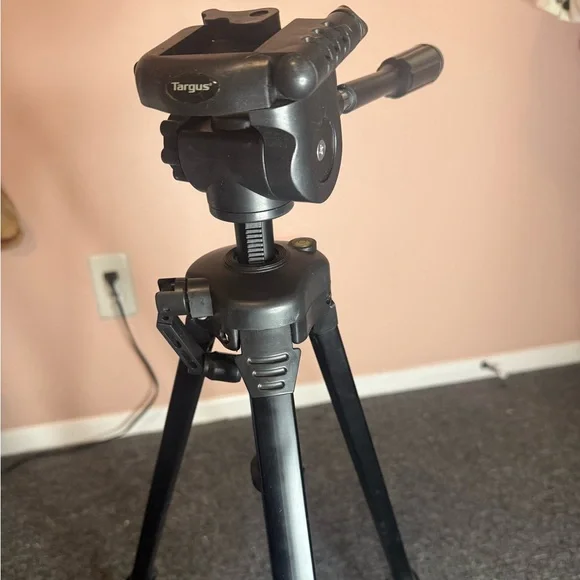Targus Black Tripod for Cameras with Case