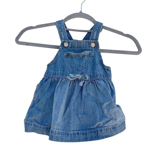 Gap Baby Girls Denim Jumper, Heart Pocket, Adjustable‎ Straps, Sz 6-12 mos