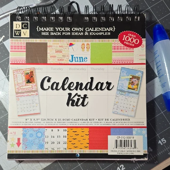 Calendar Kit - Black and White