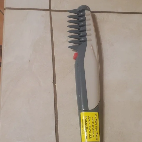Knot Out Electric Pet Grooming Comb & Cut