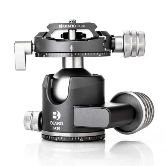 GX30 Black and Silver Tripod Head