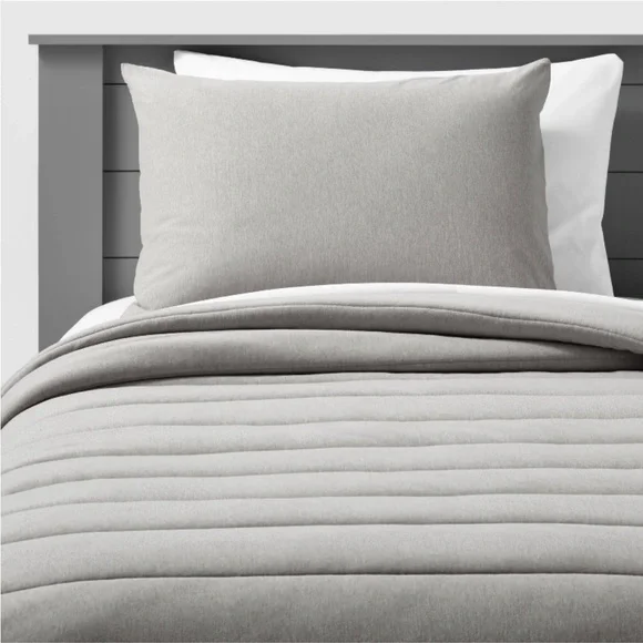 PILLOWFORT NWT Channel Jersey Kids' Comforter Set Gray -full/queen