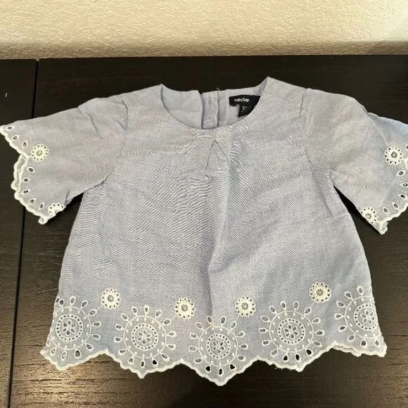 Girl’s Baby Gap Light Blue Embroidered Scalloped Details Top — Size 18-24 months