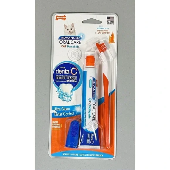 Nylabone Advanced Oral Care Cat Dental Kit Toothbrush Toothpaste 3-Piece Set NWT