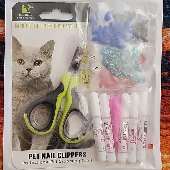 Vichy Cat Nail Clippers & Fancy Nail Capa & Adhesive & Applicators