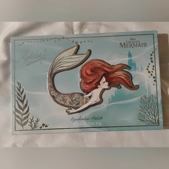 Disney The Little Mermaid Ariel Eyeshadow Palette - Blue and Red
