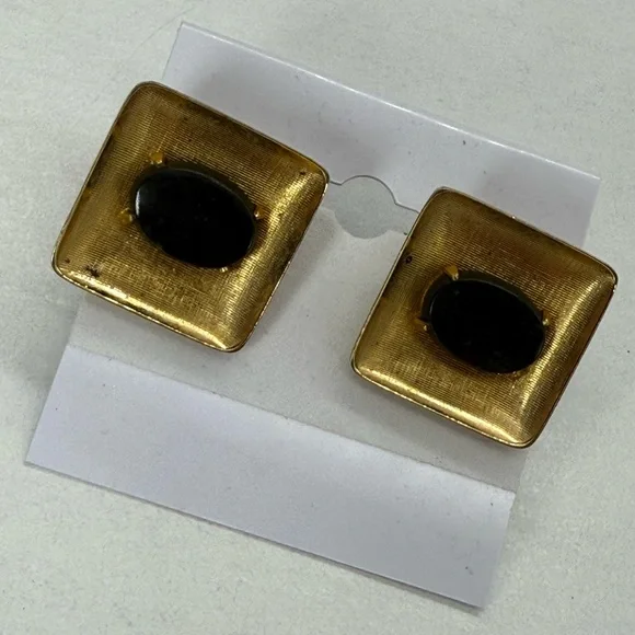 Vintage Men’s Gold Tone Classic Style Cufflinks Square Cabochon Center Gift Set