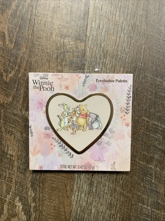 Disney Winnie the Pooh Heart Shaped Eyeshadow Palette w/ Mirror 12 Colors NEW