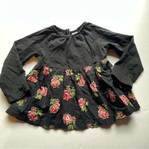 GAP Black floral peplum Top