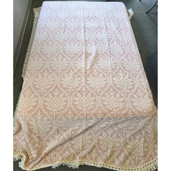 Vintage Morgan Jones Pink And White Twin Woven Bedspread Jacquard With Fringe