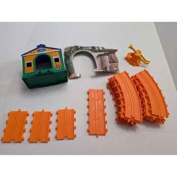 Jim Henson PBS Dinosaur Train set tracks station cutout‎ hub jack 21 pieces