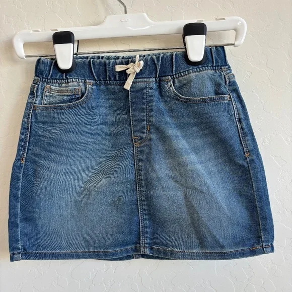 Gap denim girls mini skirt, Size L, preppy