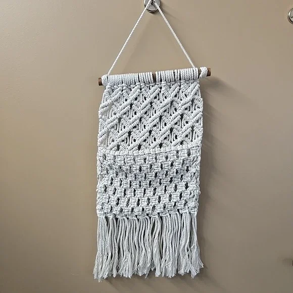 Macrame Boho Wall Hanging‎ Wall Pocket, 10x26