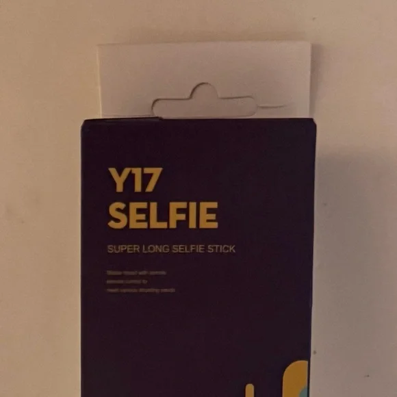 Y17 Selfie Super Long Selfie Stick, which can also function as a tripod.