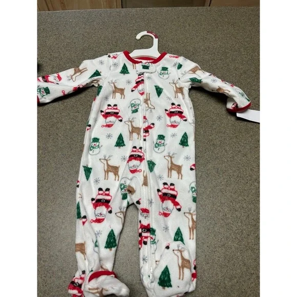 Christmas Carter's‎ NWT 6 mo fleece sleeper Santa and reindeer