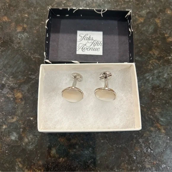 Men’s Ox and bull, mother of pearl stainless cufflinks