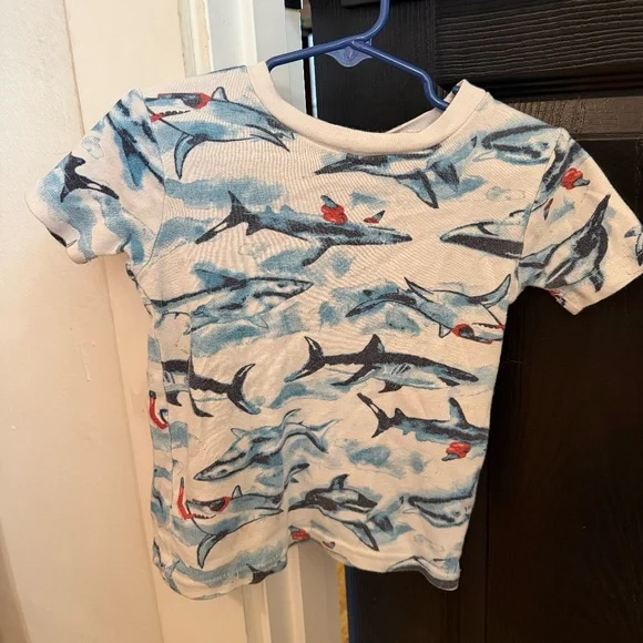 Child of‎ Mine by Carter’s Shark Print Short Sleeve Tee – Size 4T