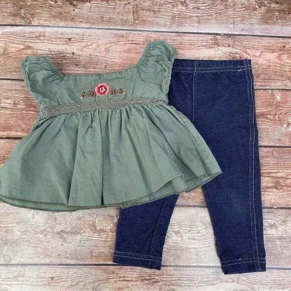 Carter’s, Baby Q Baby girl set top and leggings 12 months