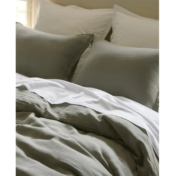 PARACHUTE Percale Top Sheet In white Flat sheet only like new never used